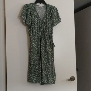 Green Floral Pattern Wrap Dress